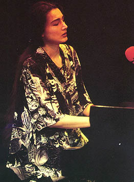 Aziza Mustafa Zadh